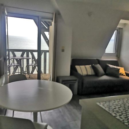Residence "Les Tamaris" Трувіль-сюр-Мер Екстер'єр фото